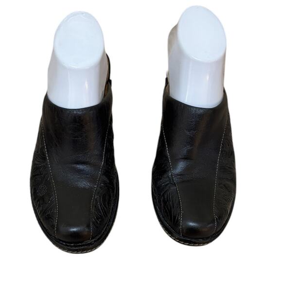 Sofft Clogs Women 7.5 Black Tooled Leather Western Slip On Casual‎ Boho 1009401 - Picture 2 of 9